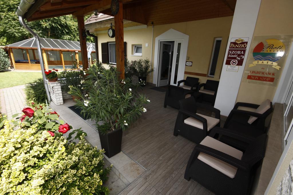 Parti Panzio Otel Tata Dış mekan fotoğraf